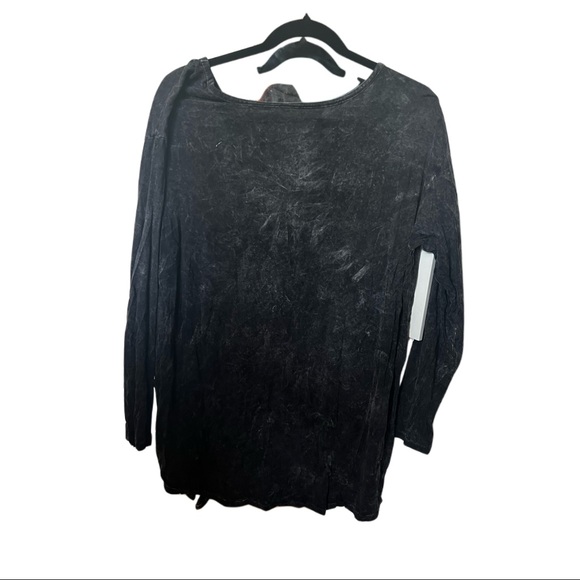 NEW TORRID SUPER SOFT RAISE HELL BLACK MINERAL WASH TIE-FRONT TEE. 1X. NWT - Picture 3 of 6